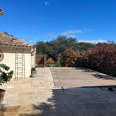 Piscine+studio Independant Collias